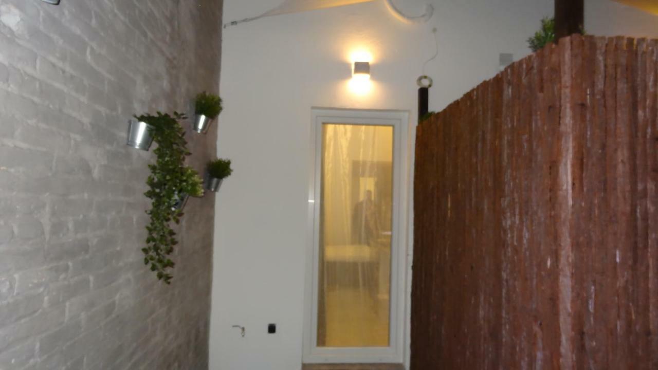 Florista Bonito Alojamiento Bien Comunicado Hotel Valencia Exterior photo
