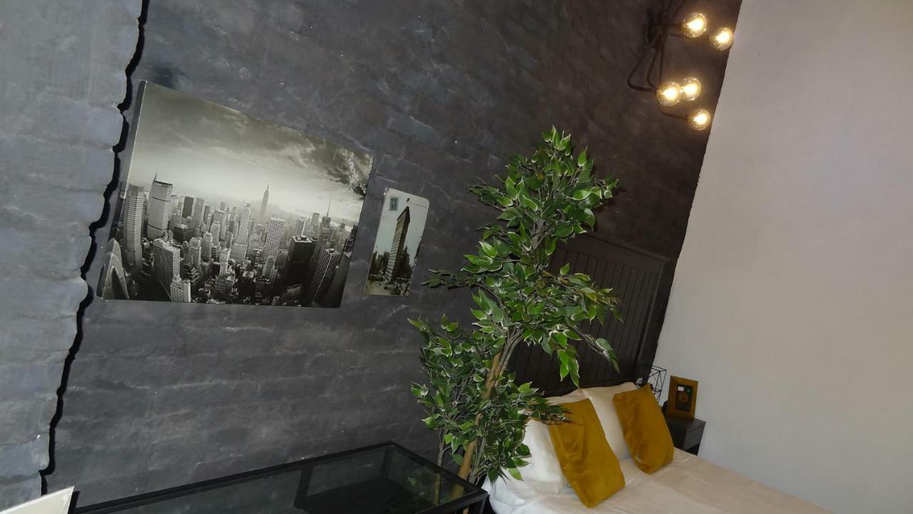 Florista Bonito Alojamiento Bien Comunicado Hotel Valencia Exterior photo